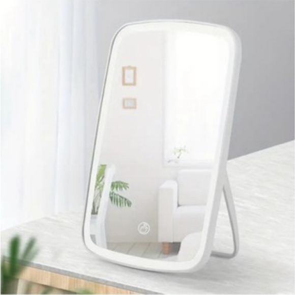 NEW Portable LED Vanity Mirror in White - Picture 1 of 6